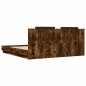 vidaXL Cama con cabecero madera de ingeniería roble ahumado 200x200 cm vidaXL Cama con cabecero madera de ingeniería roble ahumado 200x200 cm