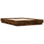 vidaXL Estructura de cama madera de ingeniería roble ahumado 135x190cm vidaXL Estructura de cama madera de ingeniería roble ahumado 135x190cm