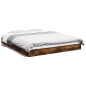 vidaXL Estructura de cama madera de ingeniería roble ahumado 150x200cm vidaXL Estructura de cama madera de ingeniería roble ahumado 150x200cm
