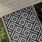 vidaXL Alfombra de exterior PP blanco y negro 120x180 cm vidaXL Alfombra de exterior PP blanco y negro 120x180 cm