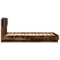 vidaXL Cama con cabecero madera de ingeniería roble ahumado 140x190 cm vidaXL Cama con cabecero madera de ingeniería roble ahumado 140x190 cm