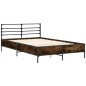 vidaXL Estructura cama madera ingeniería metal roble ahumado 120x200cm vidaXL Estructura cama madera ingeniería metal roble ahumado 120x200cm