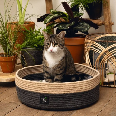 Beeztees Cama para gatos Minus One Xana 45x14 cm gris y marrón