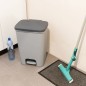 Curver Papelera de pedal Essentials gris claro 40 L