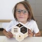Avenue Mandarine Caja de creatividad Bug House to Build Avenue Mandarine Caja de creatividad Bug House to Build