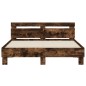 vidaXL Cama con cabecero madera de ingeniería roble ahumado 140x190 cm vidaXL Cama con cabecero madera de ingeniería roble ahumado 140x190 cm